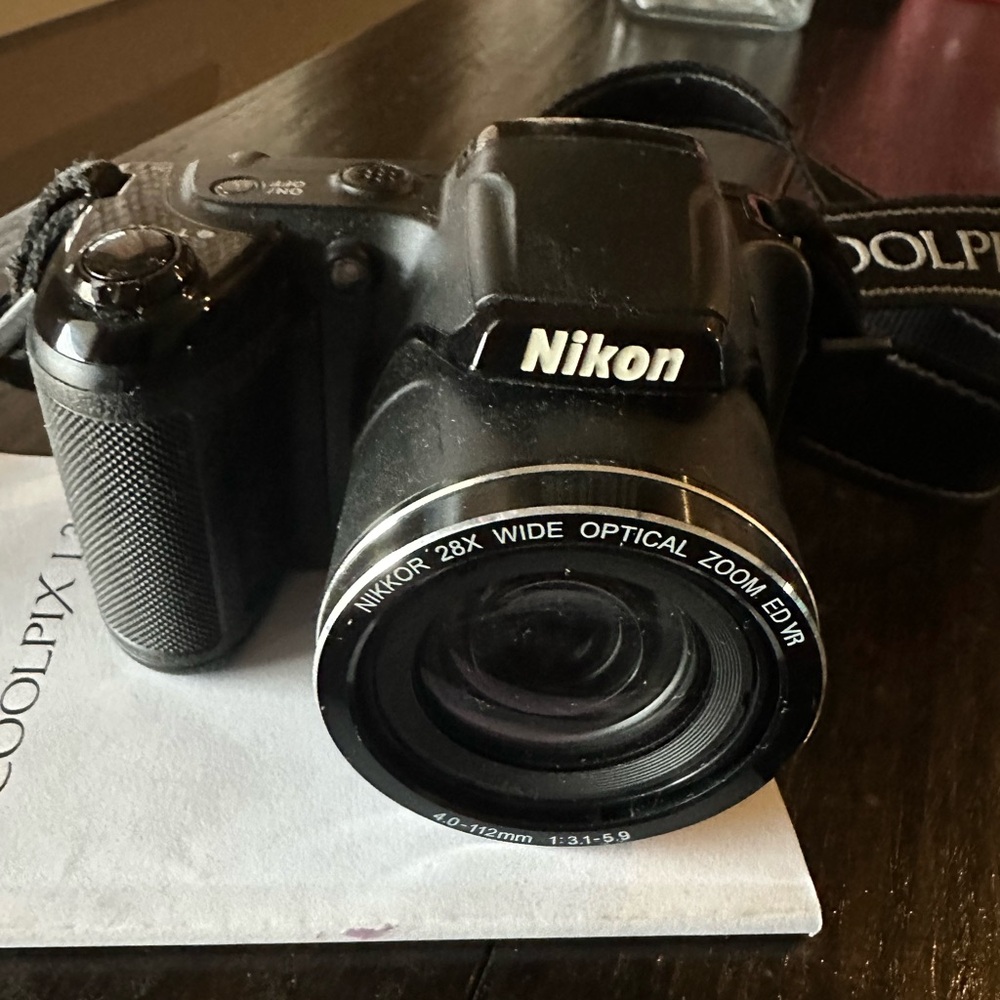 Nikon Coolpix L340 camera